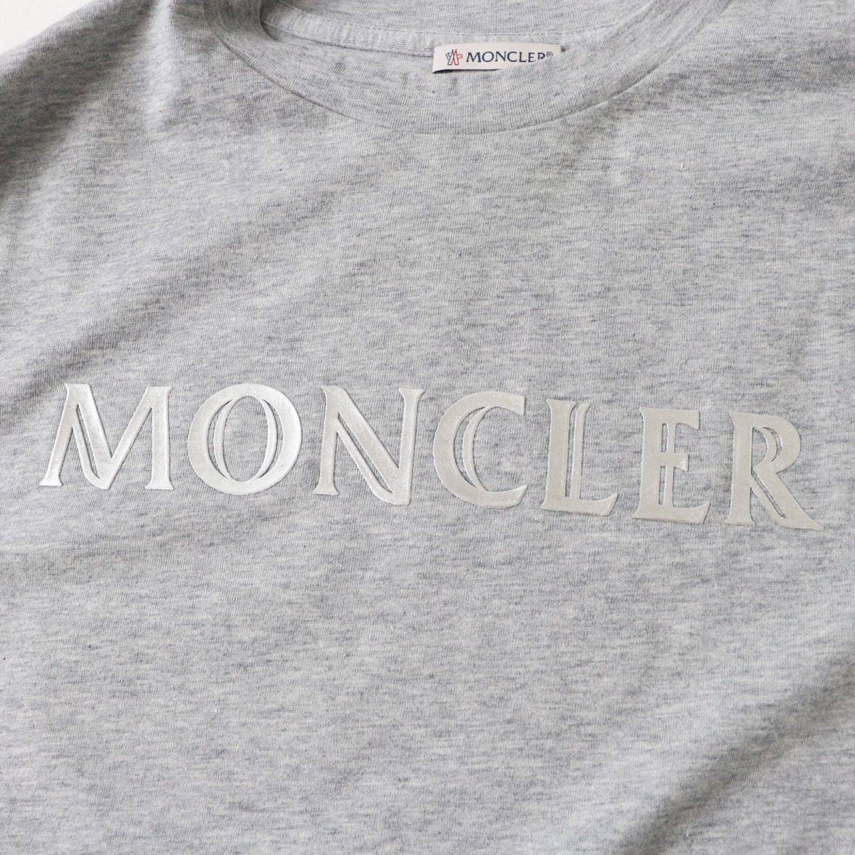 Moncler Women's Logo T-Shirt Gray L