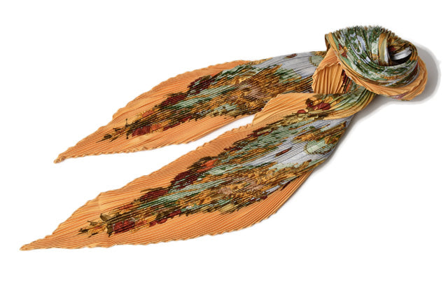 Hermes Silk 100% Pleated Scarf Shawl Orange Multi in Excellent Condition