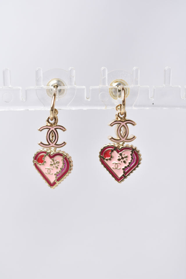 Chanel Swing Earrings CC Mark Heart Motif Pink Gold in Great Condition