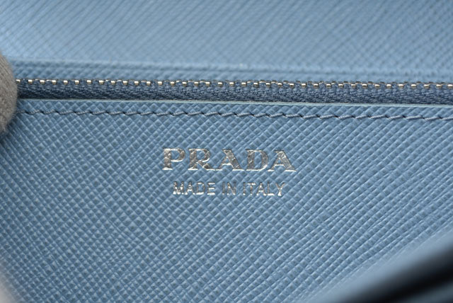 Prada Saffiano Fiocco Leather Wallet with Pass Case 1M1132 in Excellent Condition