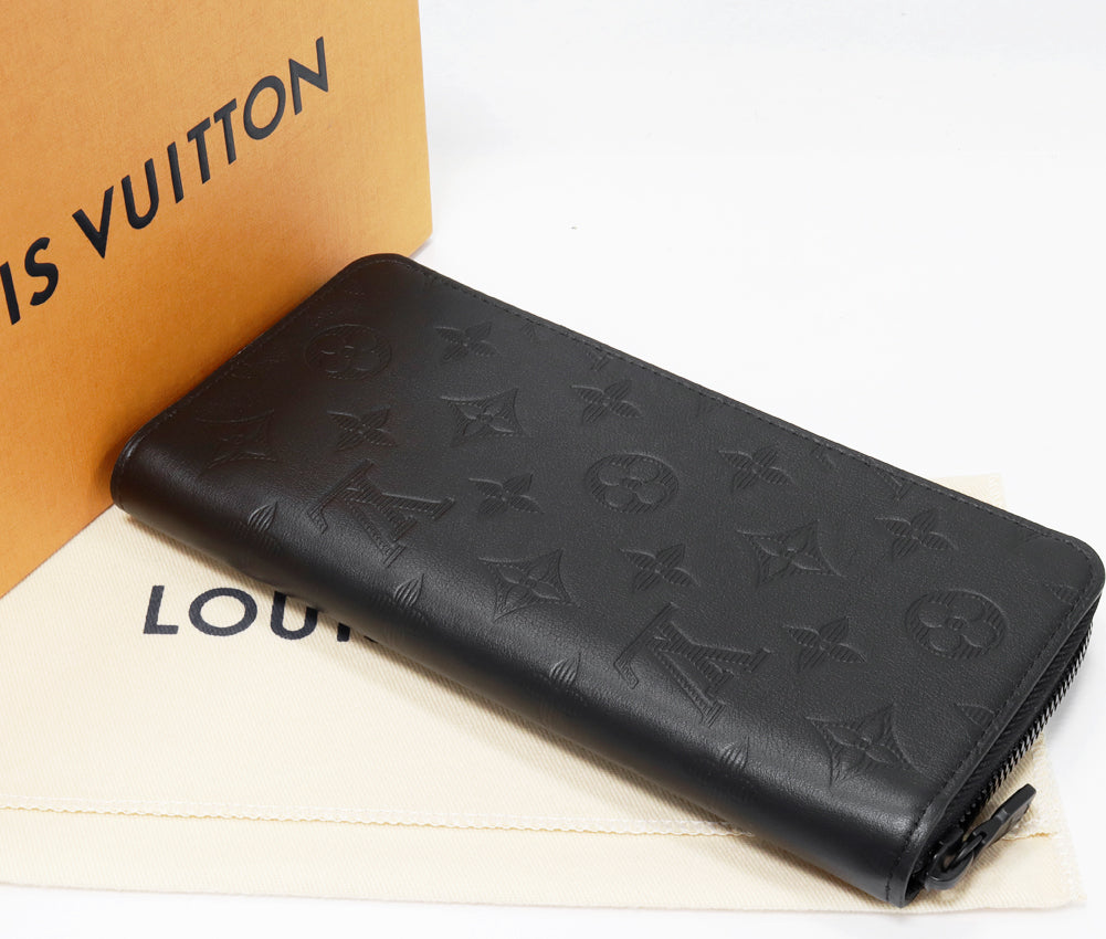 Louis Vuitton Monogram Canvas Zippy Wallet M62902