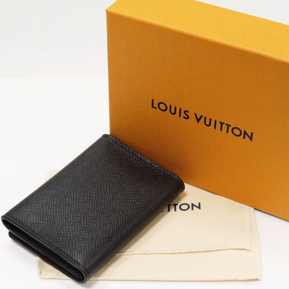 Louis Vuitton Taiga Card Case M64595 in Pristine Condition