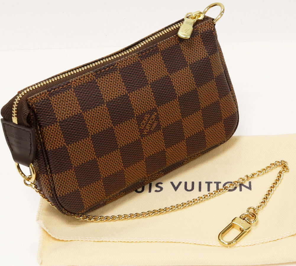 Louis Vuitton Damier Mini Pochette Accessoires Clutch N58009 in Pristine Condition