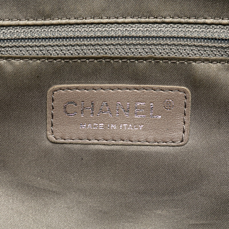 Chanel Caviar Chain Shoulder Bag