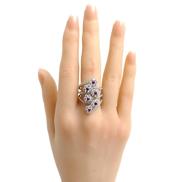 K18WG White Gold Ruby Flower Ring