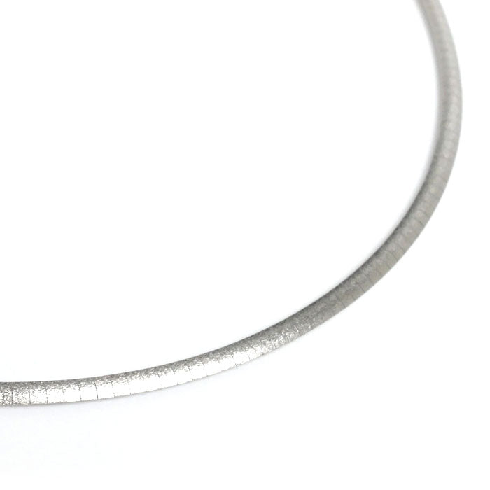 K18WG White Gold Omega Chain Necklace