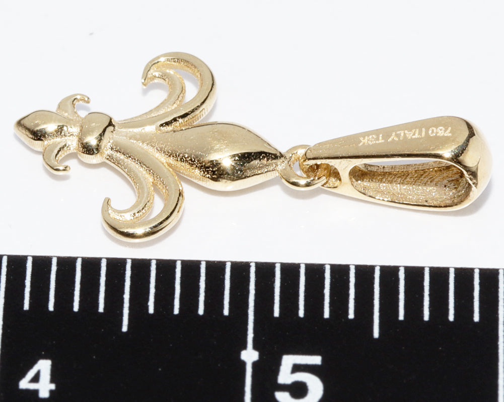 K18YG Pendant Top Lily Design in Pristine Condition