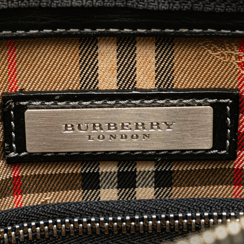 Burberry Leather Nova Check Shadow Horse Clutch Bag in Very Good Condition