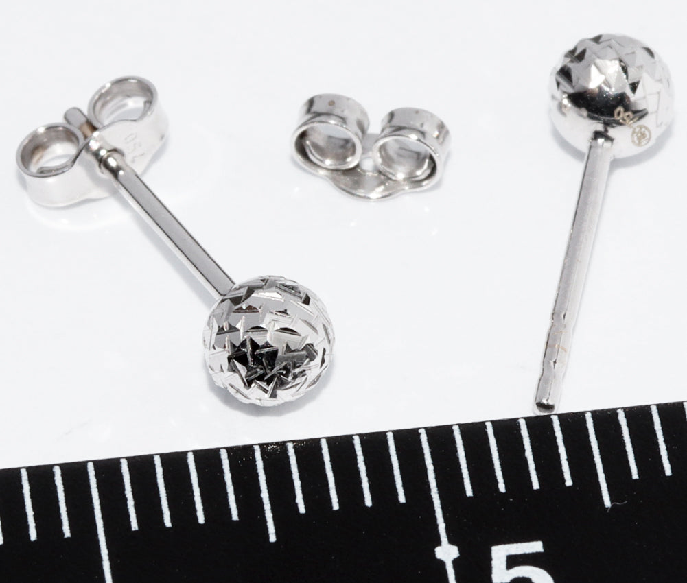 K18WG White Gold Ball Earrings in Pristine Condition