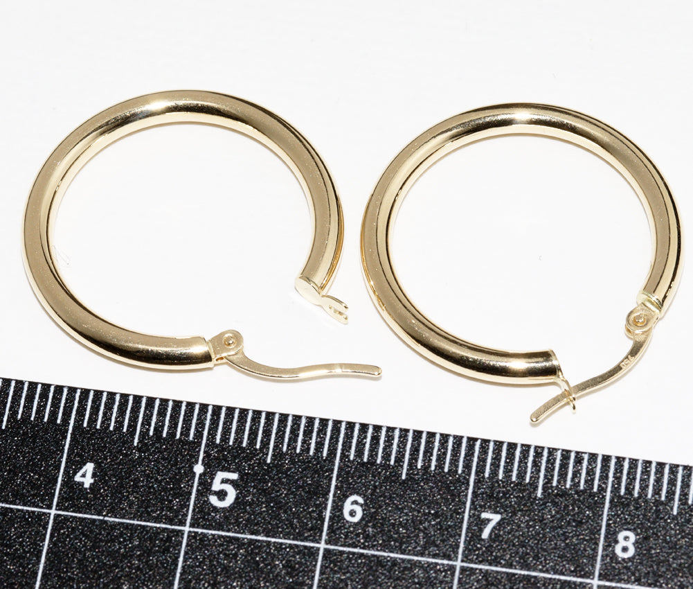 K18YG Hoop Earrings in Pristine Condition