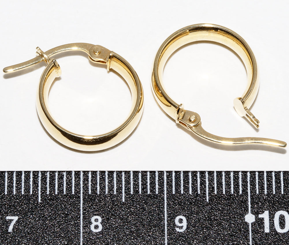 K18YG Hoop Earrings in Pristine Condition