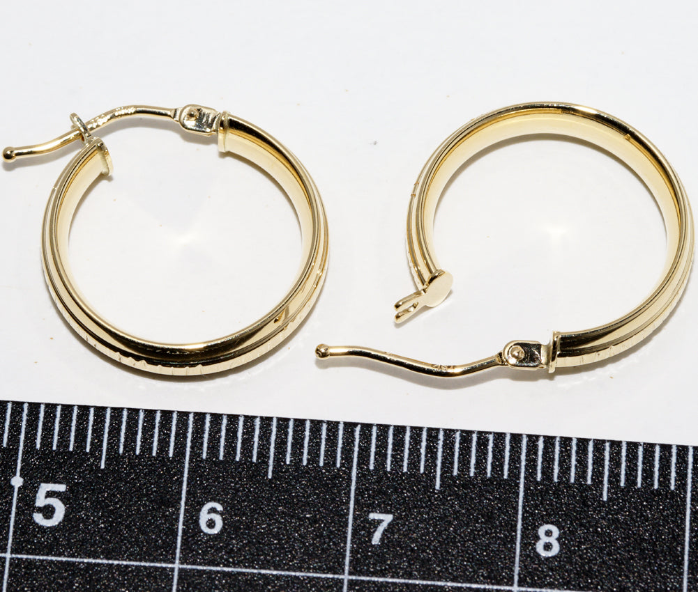 K18YG Hoop Earrings in Pristine Condition