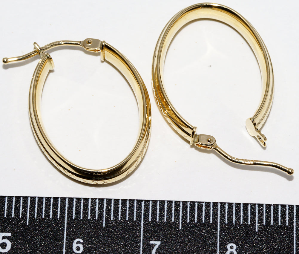 K18YG Hoop Earrings in Pristine Condition