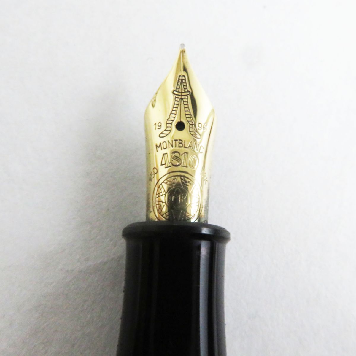 Montblanc Semiramis 18K Fountain Pen