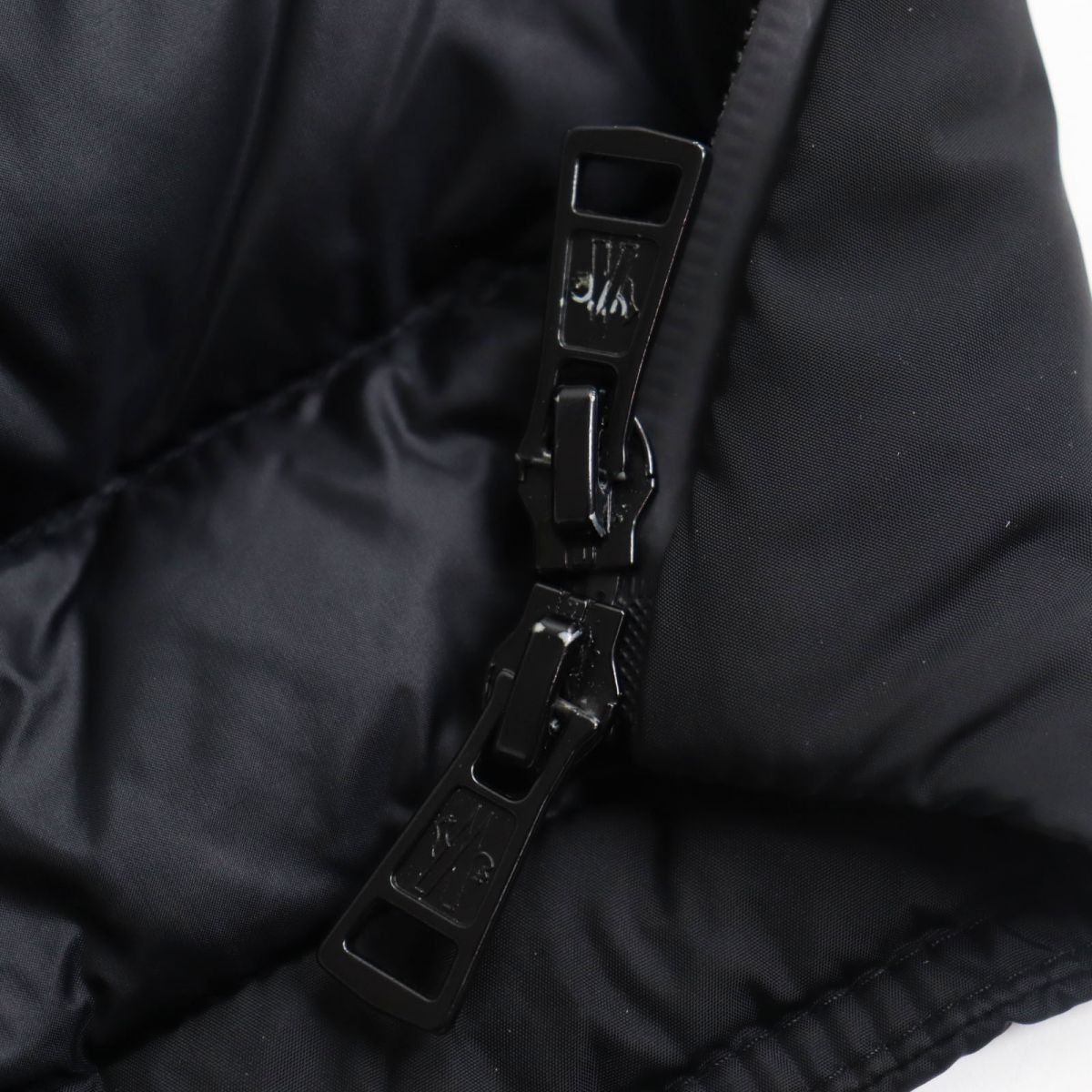 Moncler MELAMPYRE Tricolor Hooded Down Jacket