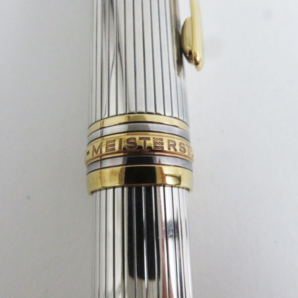 Montblanc Meisterstuck Le Grand Solitaire Fountain Pen