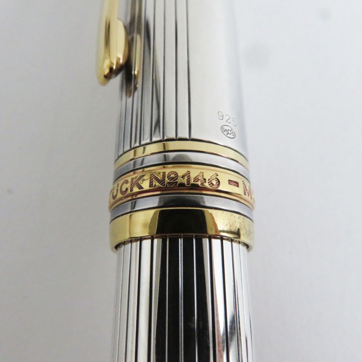 Montblanc Meisterstuck Le Grand Solitaire Fountain Pen