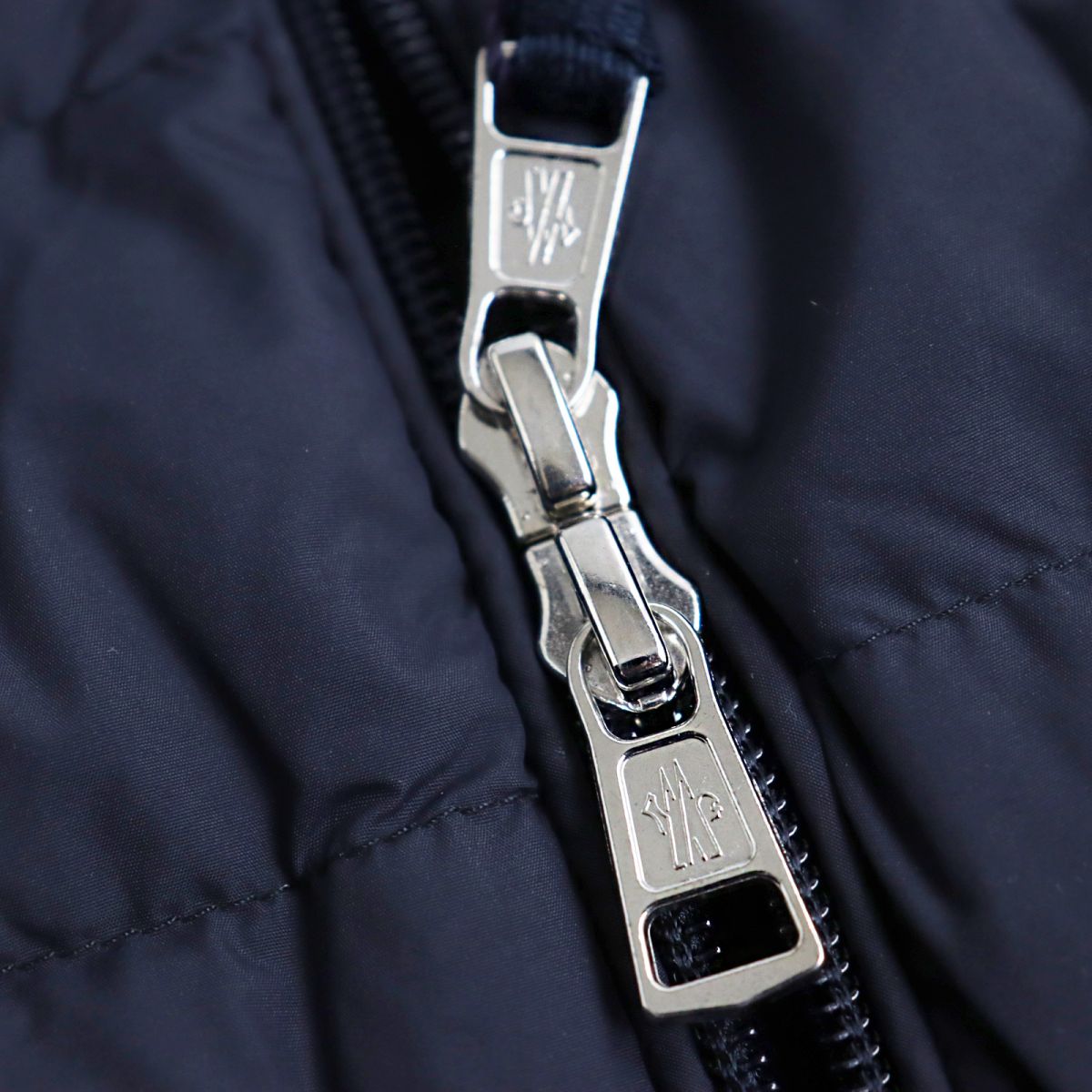 Moncler YERES Tricolor Light Down Jacket Navy