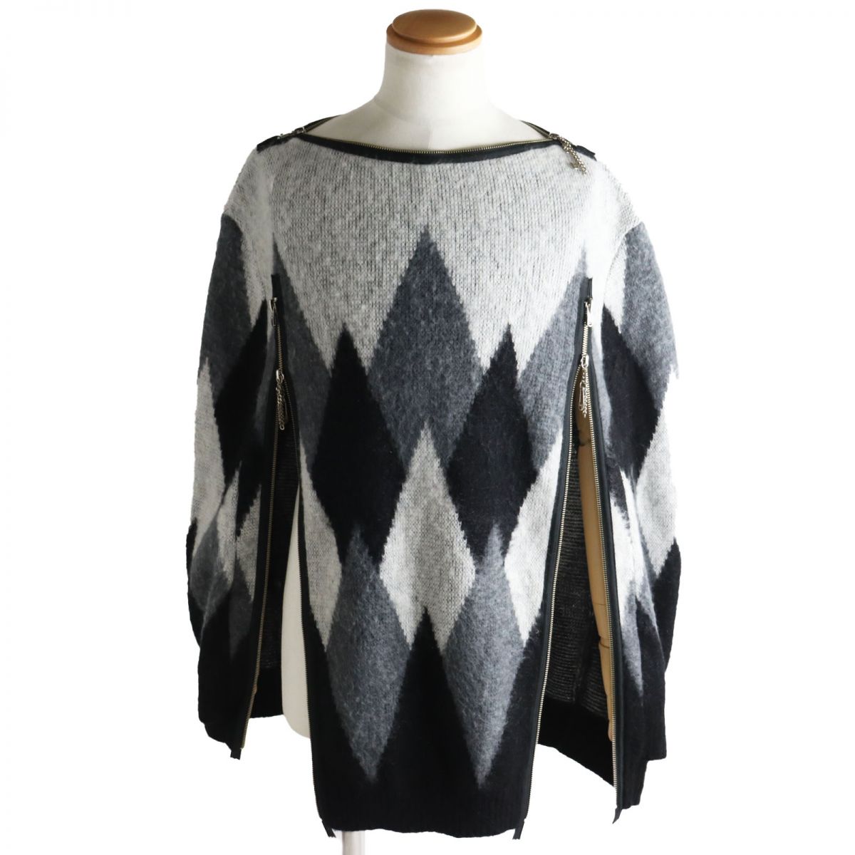 Takahiro Miyashita The Soloist Argyle Mohair Blend Cape