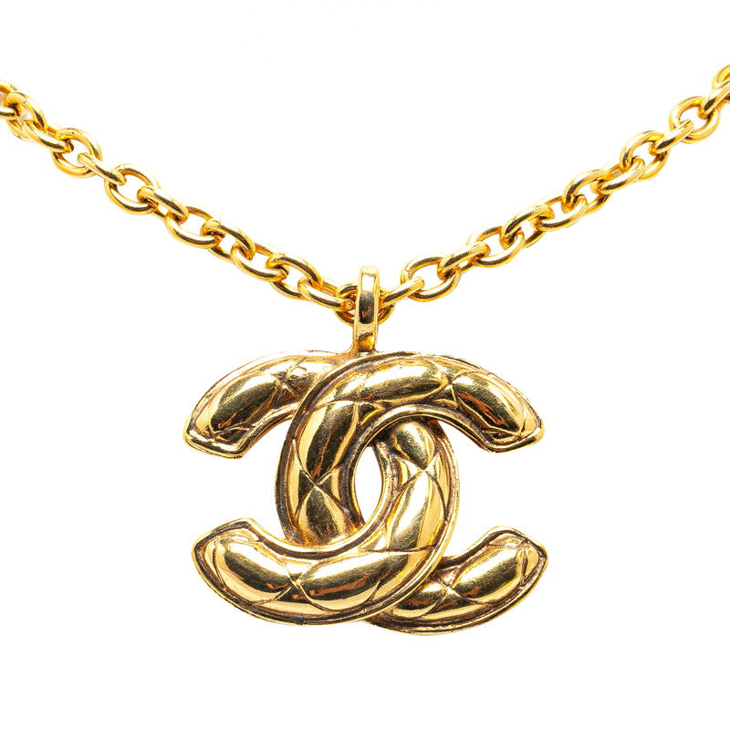 Chanel Coco Mark Matelasse Gold Plated Necklace in Very Good Condition