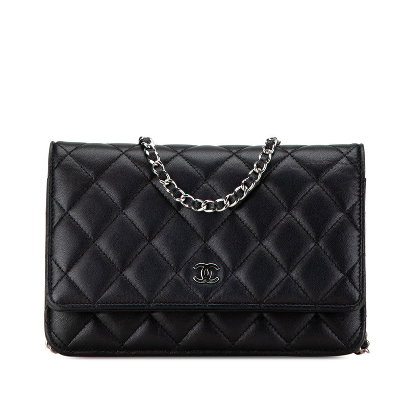 Chanel Matelasse Chain Wallet Shoulder Bag Black Lambskin in Very Good Condition