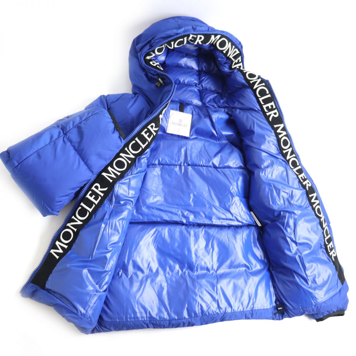 Moncler MONTCLA GIUBBOTTO Down Jacket Blue