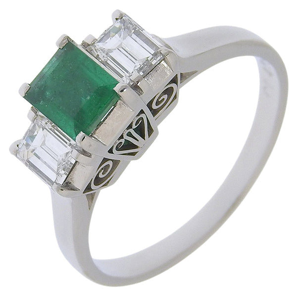 Pt900 Platinum Emerald Diamond Ring