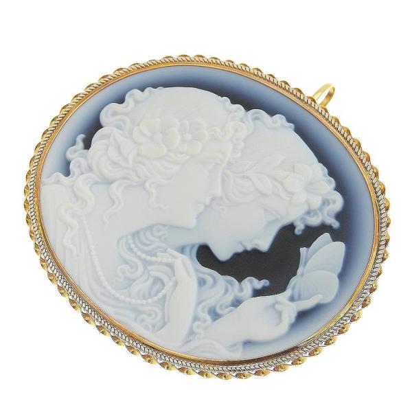 Chalcedony Cameo Brooch in Great Condition