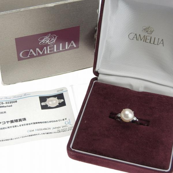 Platinum Diamond Pearl Ring in Excellent Condition