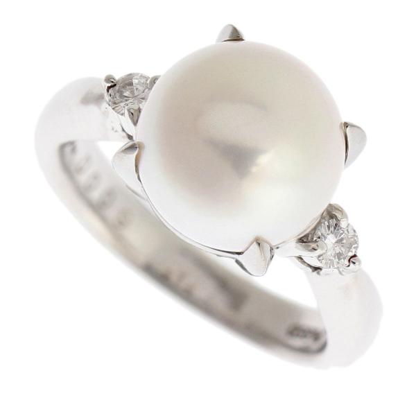 Platinum Diamond Pearl Ring in Excellent Condition