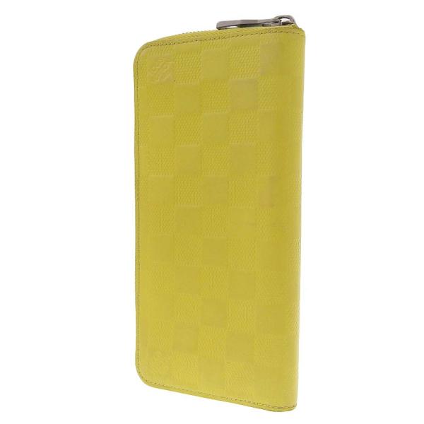 Zippy Wallet Vertical in Good Condition