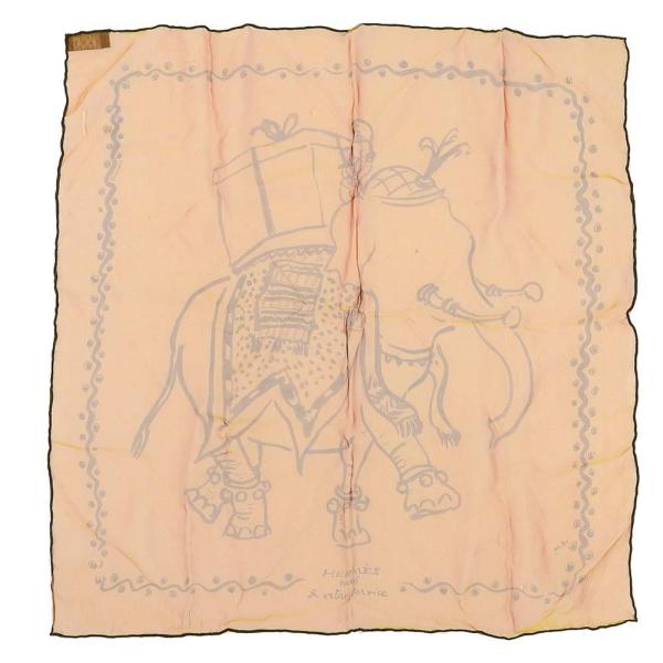 Carre 40 Elephant Silk Scarf in Great Condition