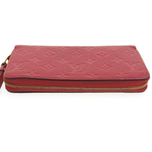 Zippy Wallet in Very Good Condition