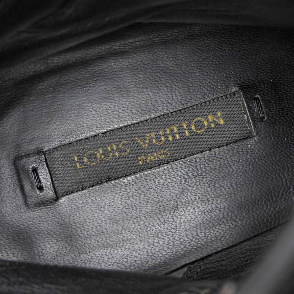 Louis Vuitton null in Very Good Condition