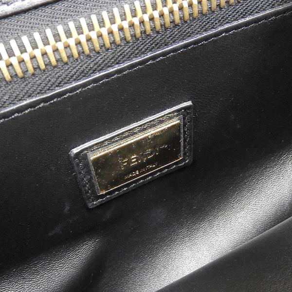 Leather Peekaboo Studs Handbag in Very Good Condition