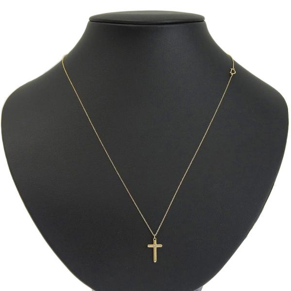 18K Diamond Cross Pendant Necklace  in Excellent Condition