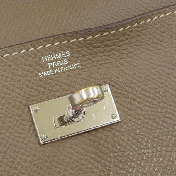 Hermes null Long Wallet in Very Good Condition