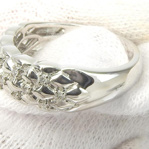 Platinum Diamond Ring in Great Condition