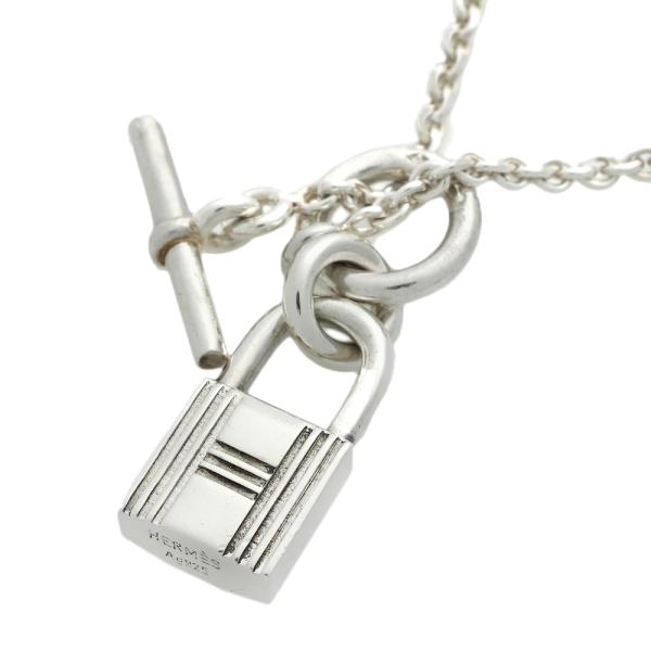 Hermes Cadenas Kelly Amulette Pendant Necklace Metal Necklace in Excellent condition