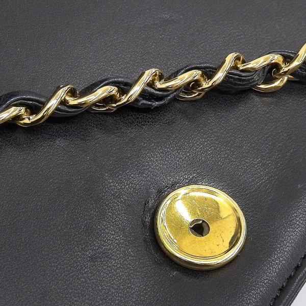 Chanel null Leather Crossbody Bag A03568 in Great Condition