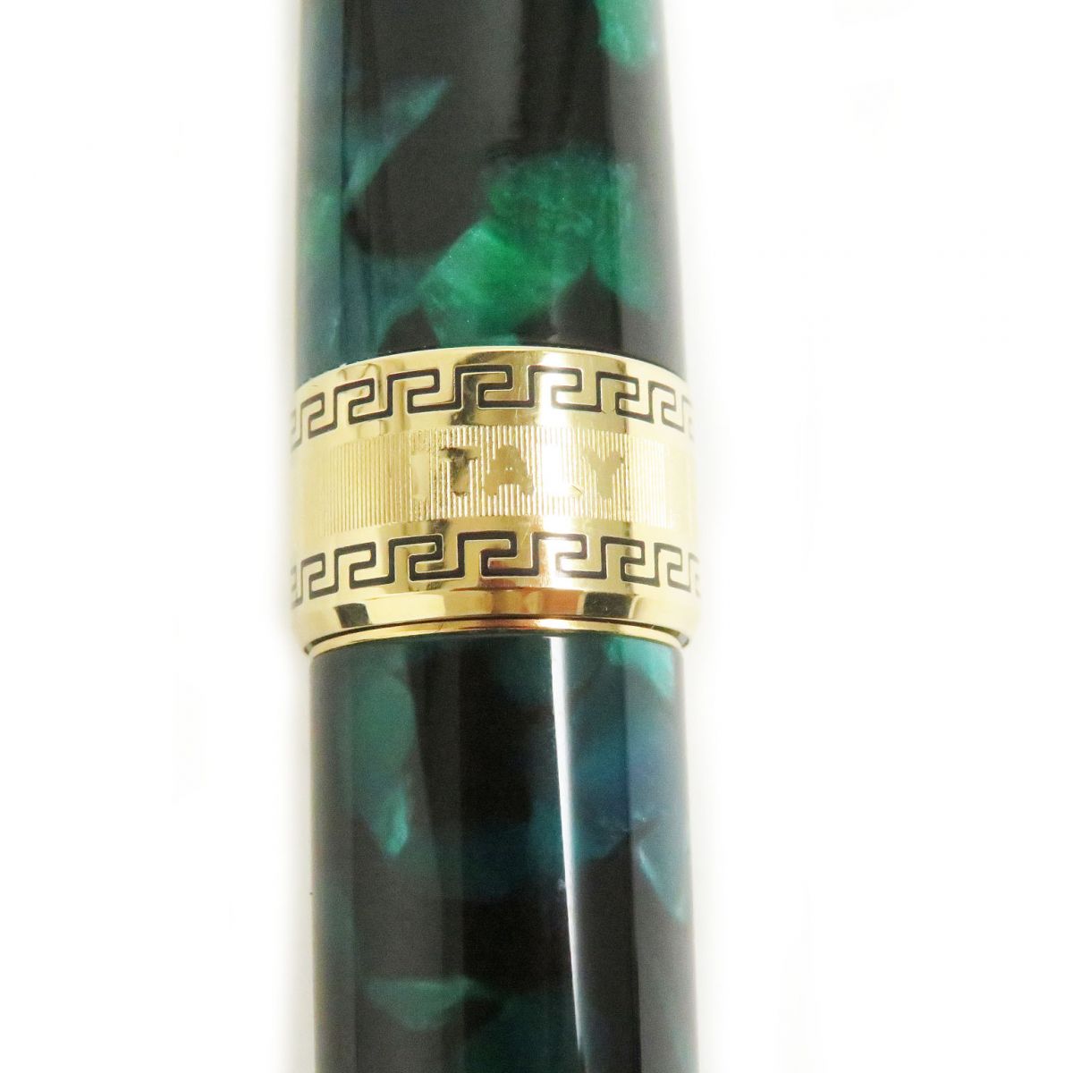 Aurora Optima 14K M Nib Fountain Pen Green