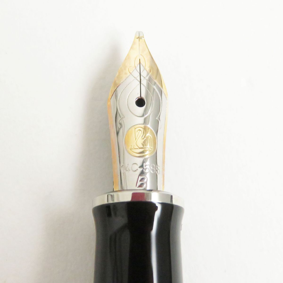 Pelican M405 Souvern 14C B Nib Fountain Pen