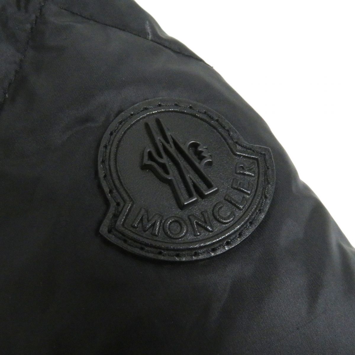 Moncler HERMINIER Logo Quilted Down Jacket Black