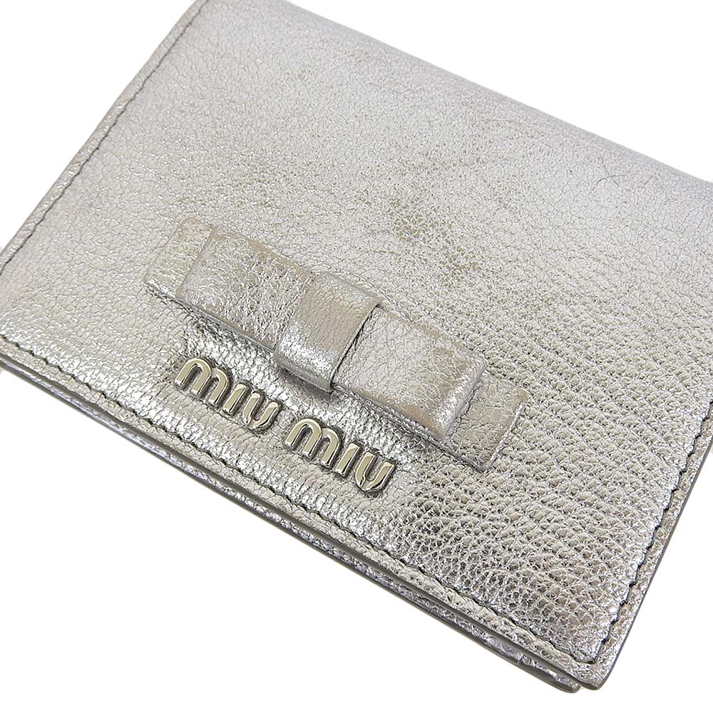 Miu Miu Leather Bifold Wallet 5MV204 in Very Good Condition