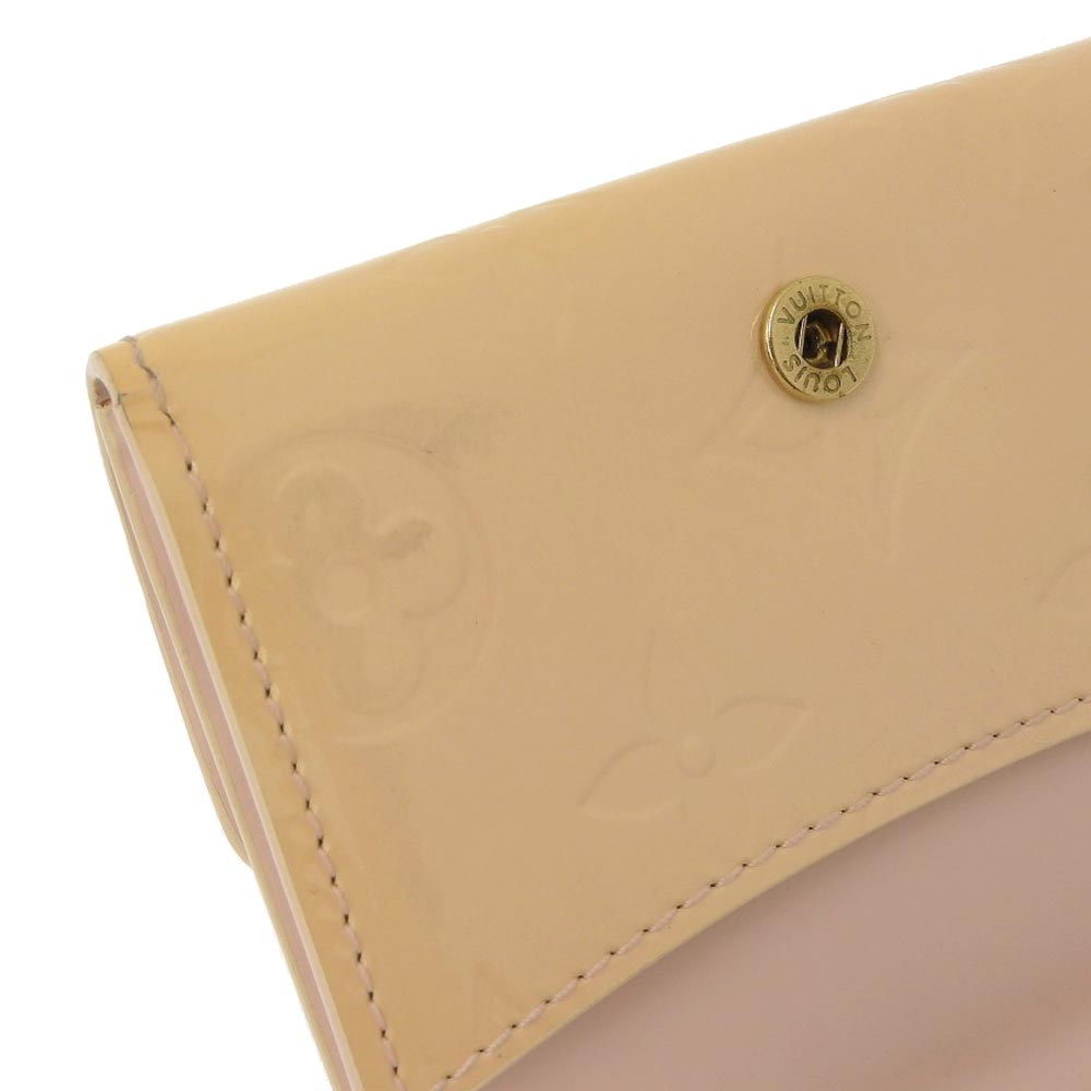 Louis Vuitton Vernis Ludlow Compact Wallet Beige M91320 in Very Good Condition