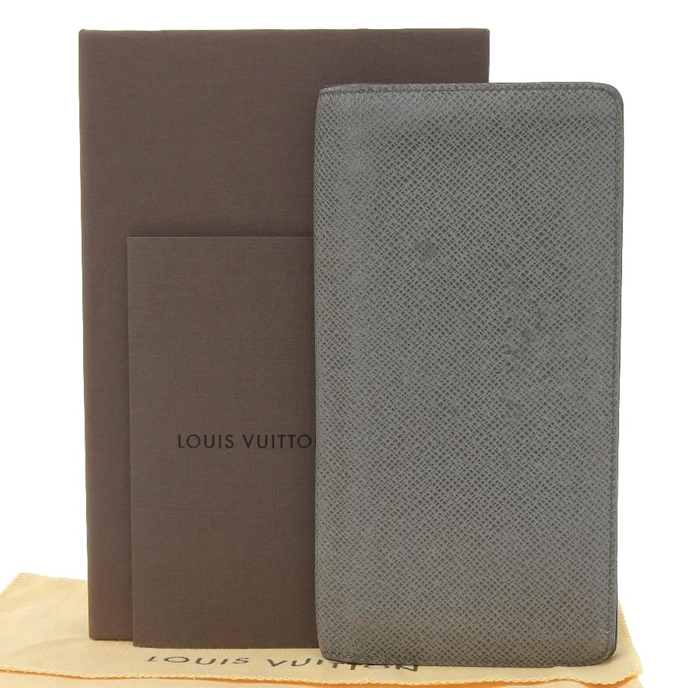 Louis Vuitton Taiga Portefeuille Brazza Long Wallet M32653 in Very Good Condition