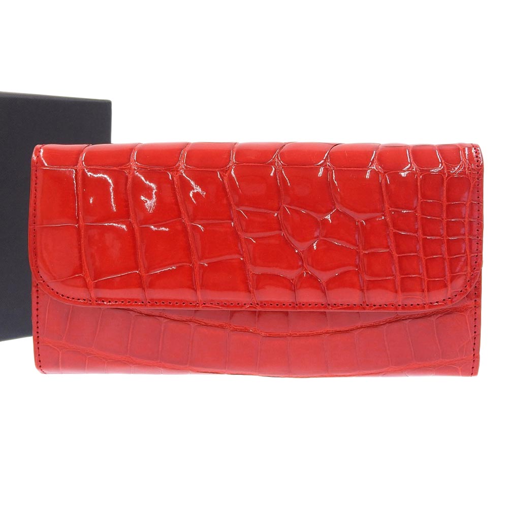 Crocodile Leather Long Wallet with Clasp, Red, No Brand in Pristine Condition