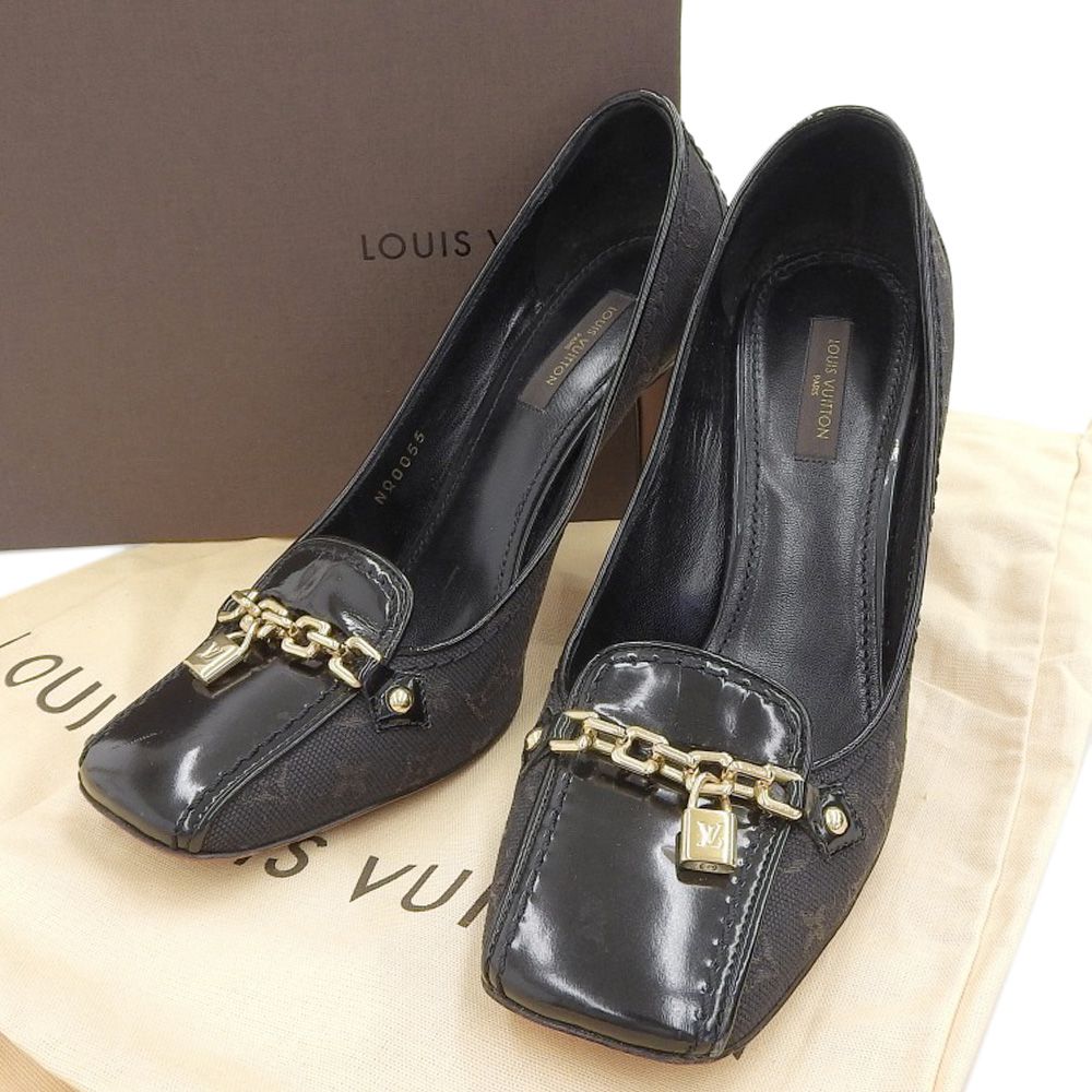 Louis Vuitton Monogram Denim Leather Pumps in Very Good Condition