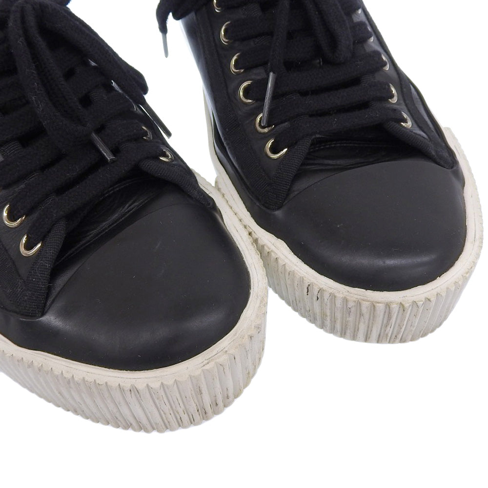 Moncler Leather Low-Cut Sneakers Size 40 in Very Good Condition