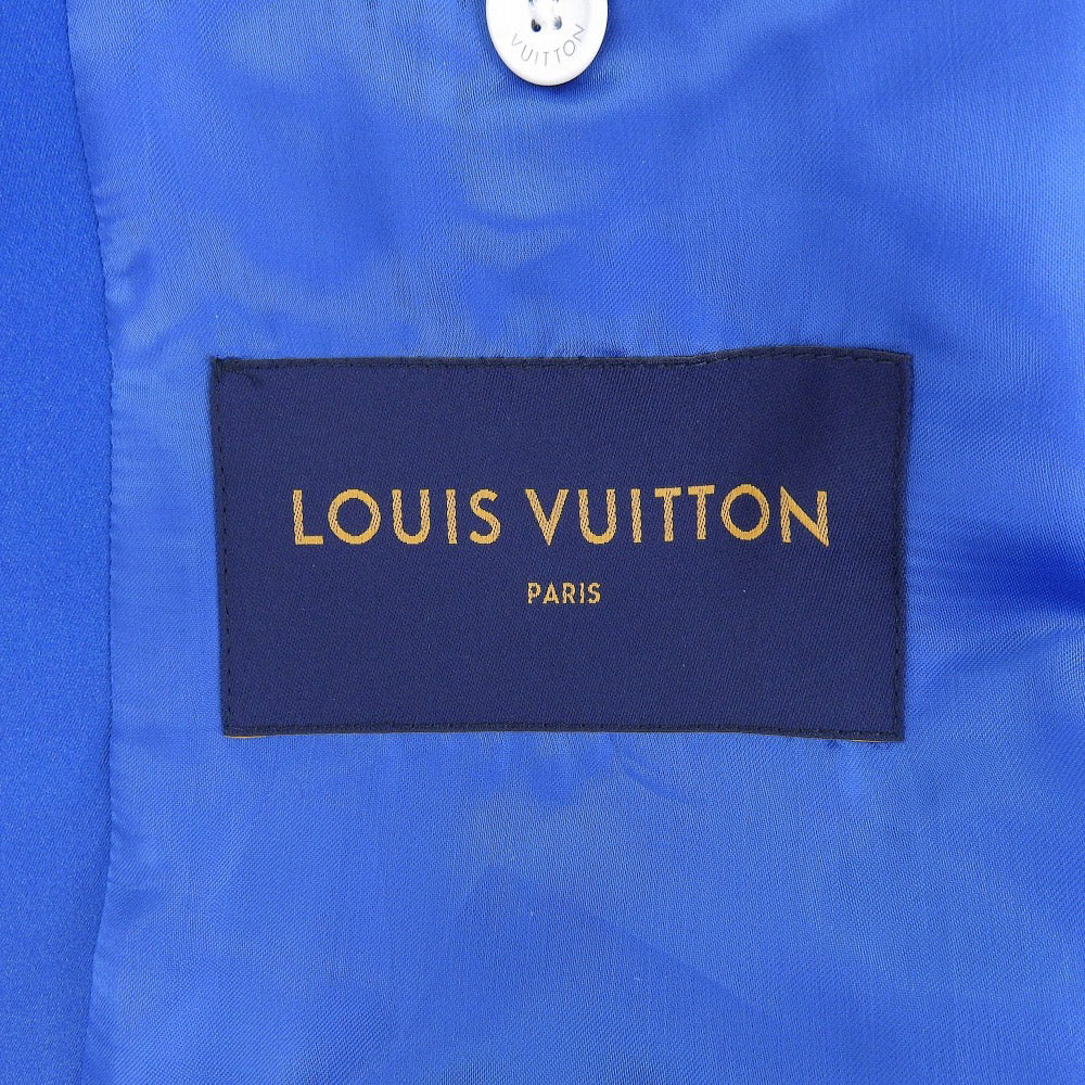 Louis Vuitton 90s Cloud Raincoat 100% Polyester Size 48 1A8A5W in Excellent Condition